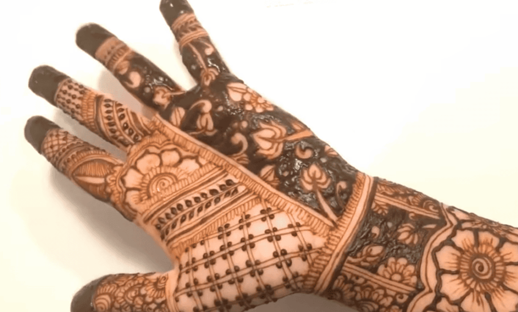 How Long Does a Henna Tattoo Last?